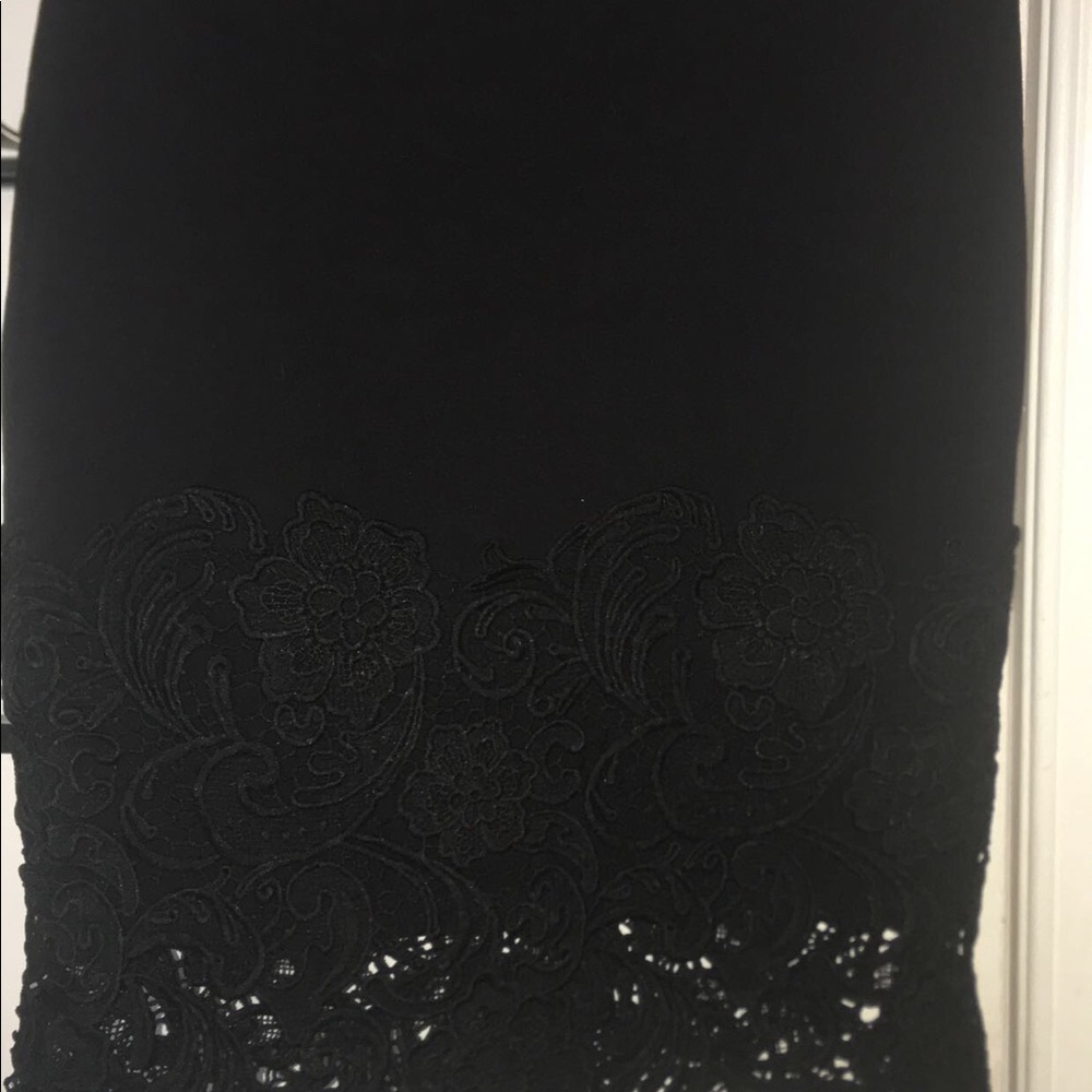Stretch fitted pencils skirt